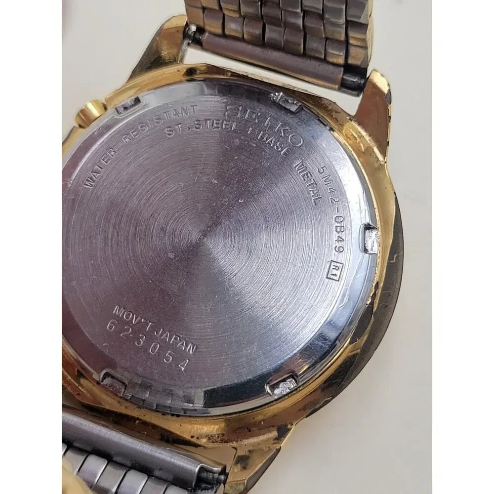 Rare Seiko Kinetic Wristwatch Gold Metal Movement 5M42-0A19 38MM Date